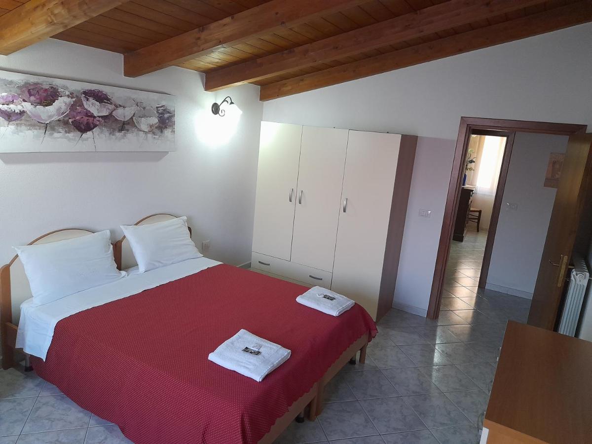 B&B Da Marianna Samugheo Luaran gambar